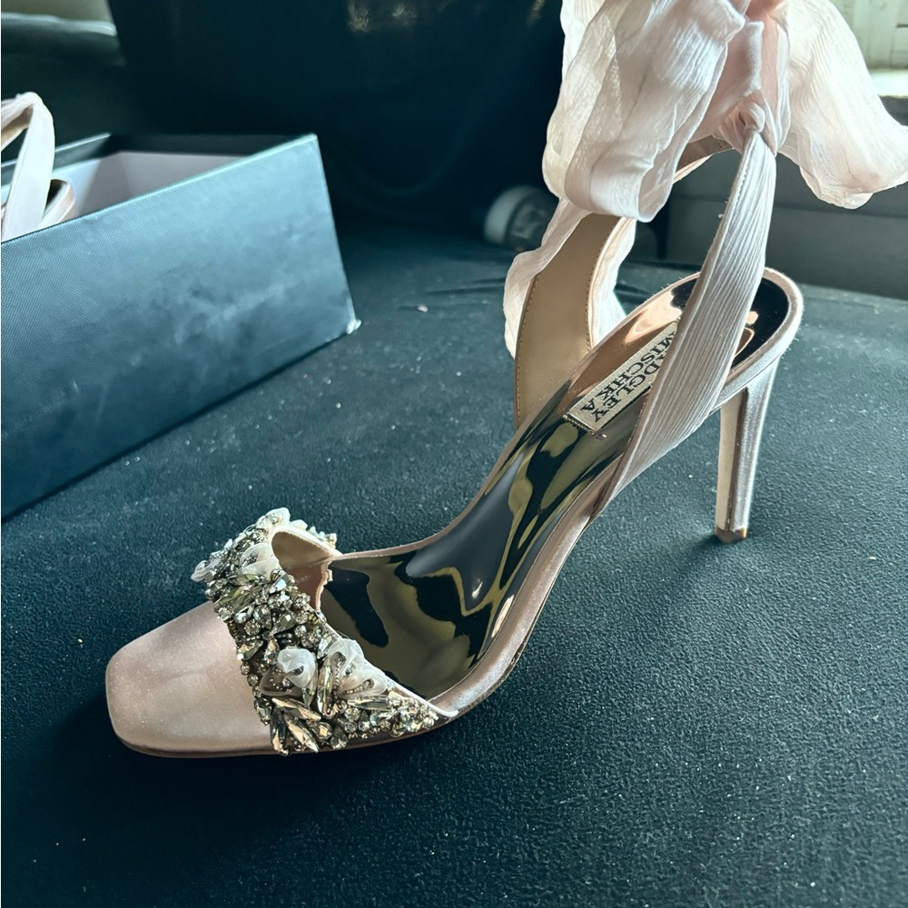 badgley mischka heels